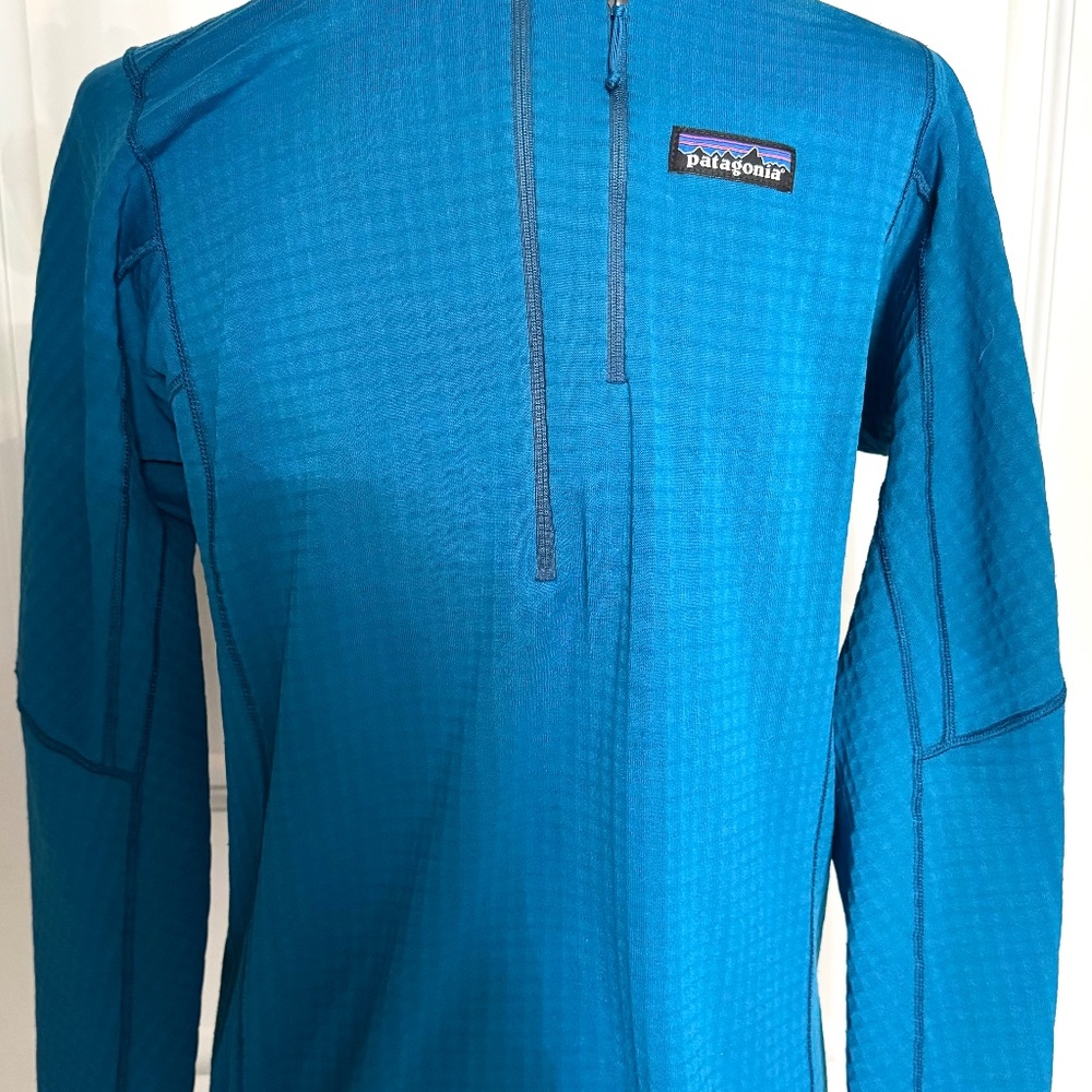Patagonia Men's SMALL 1/2 zip blue R pull over POLARTEC fabric zip chest pocket